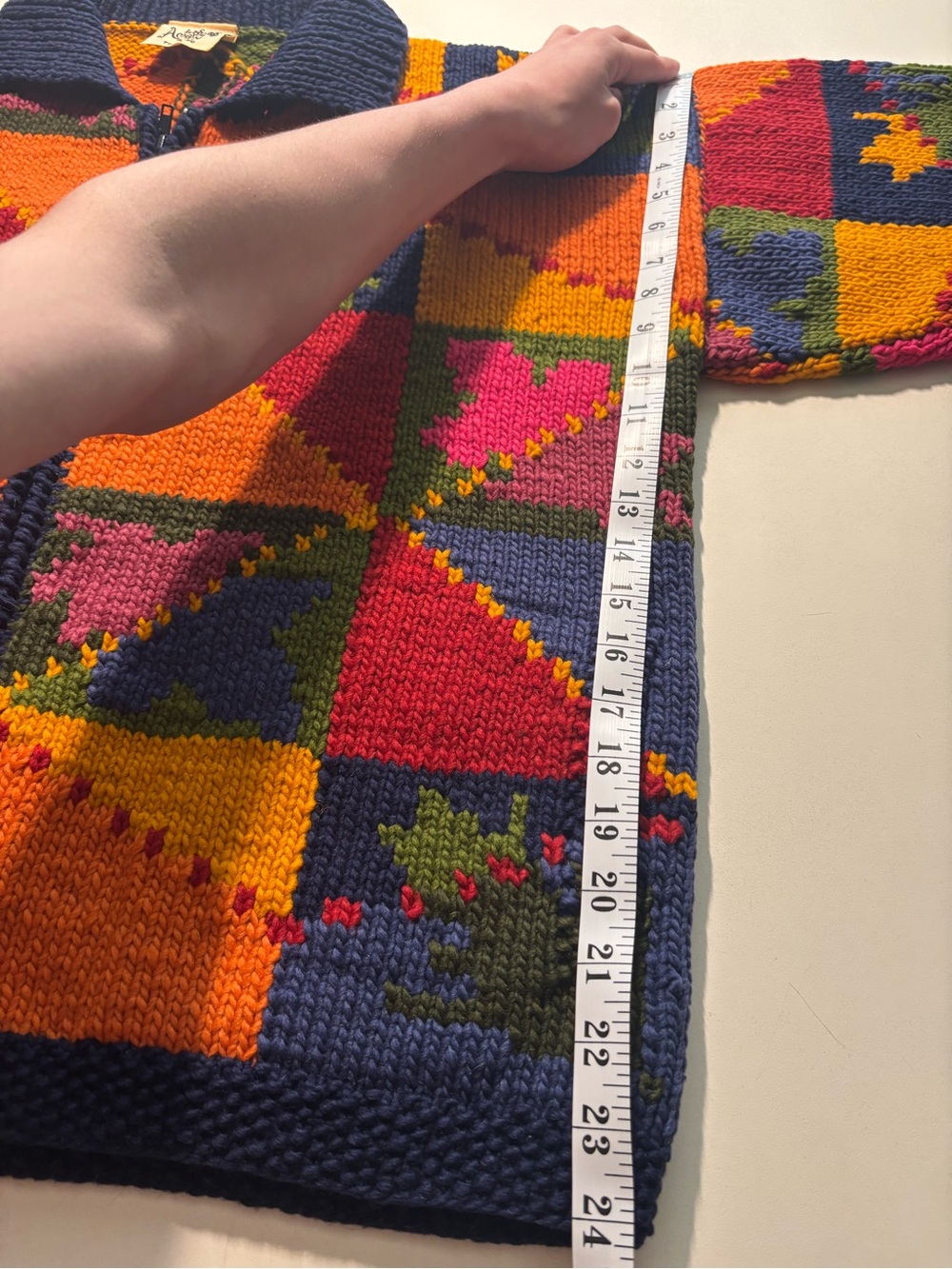 Las Americas 100 percent wool hand knitted sweater vibrant coloured 90s vintage - Picture 11 of 14